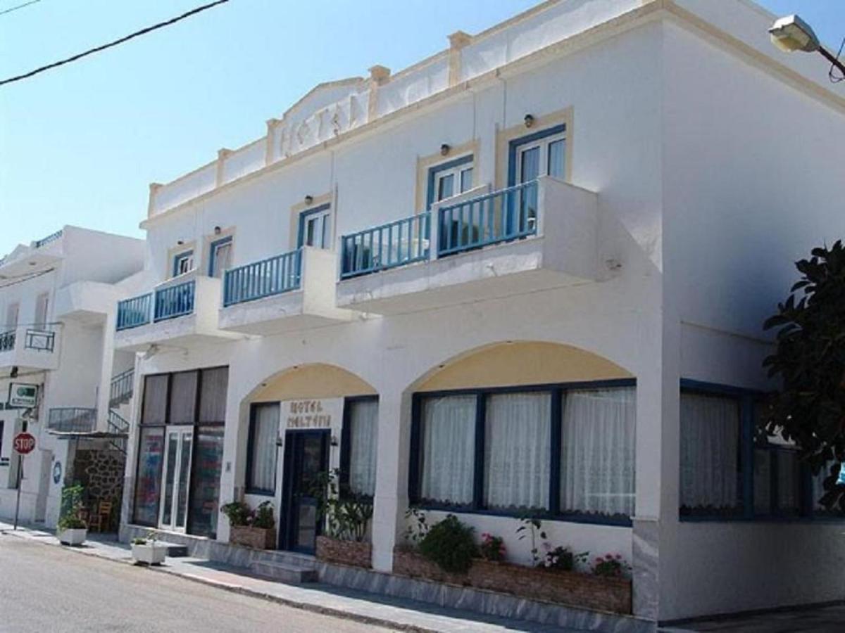 Hotel Meltemi Adamantas  Exterior photo