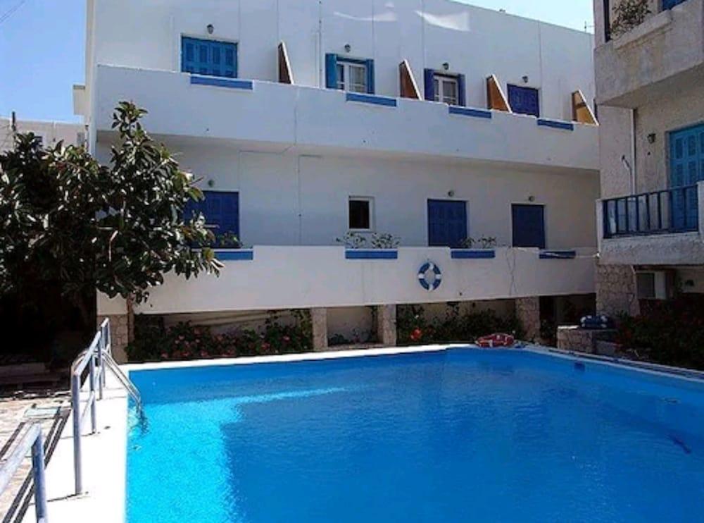 Hotel Meltemi Adamantas  Exterior photo